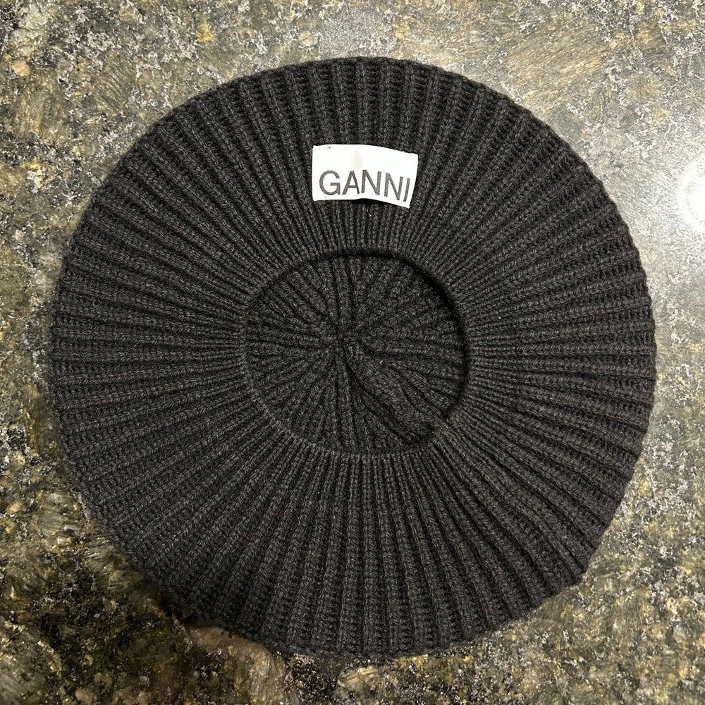 GANNI STRUCTURED RIB BERET Black - Picture 2 of 4